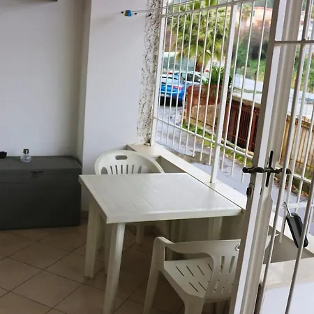 -sanremo-bussana- Suite-a With Ac - 5 Min From The Sea Lejlighed *